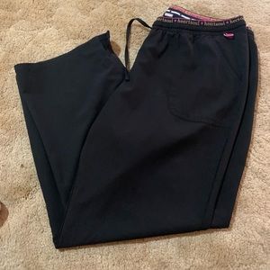 XL heart and soul black scrub pants
